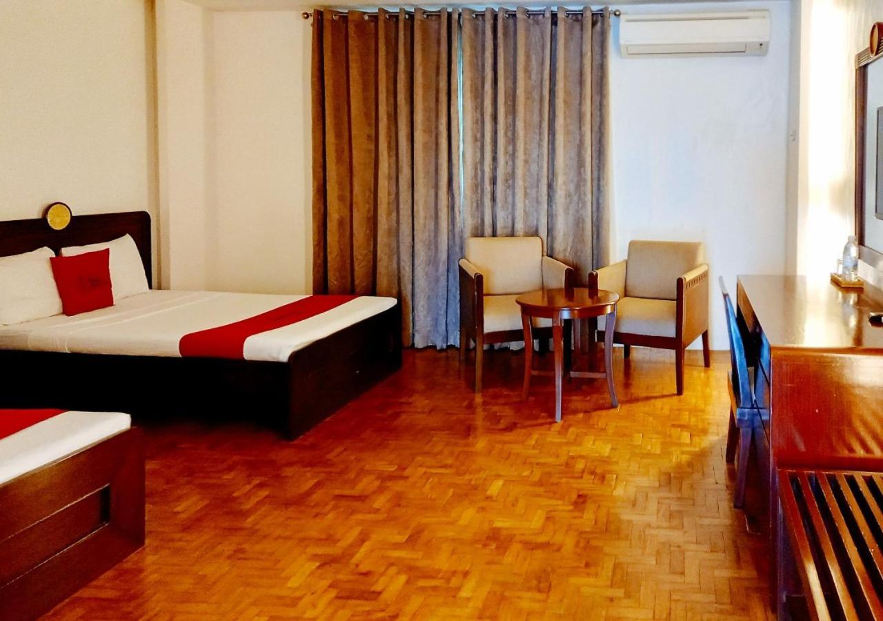 RedDoorz Plus near Mango Avenue Cebu Ruang foto